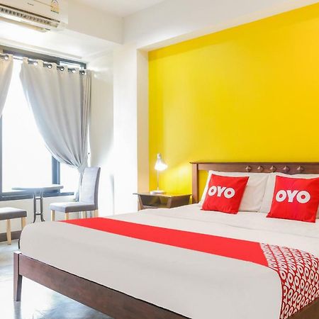 Oyo 233 Sunshine House Hotel Чиангмай Екстериор снимка