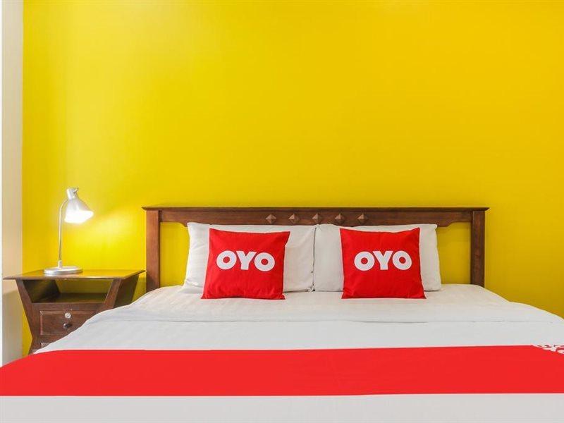 Oyo 233 Sunshine House Hotel Чиангмай Екстериор снимка
