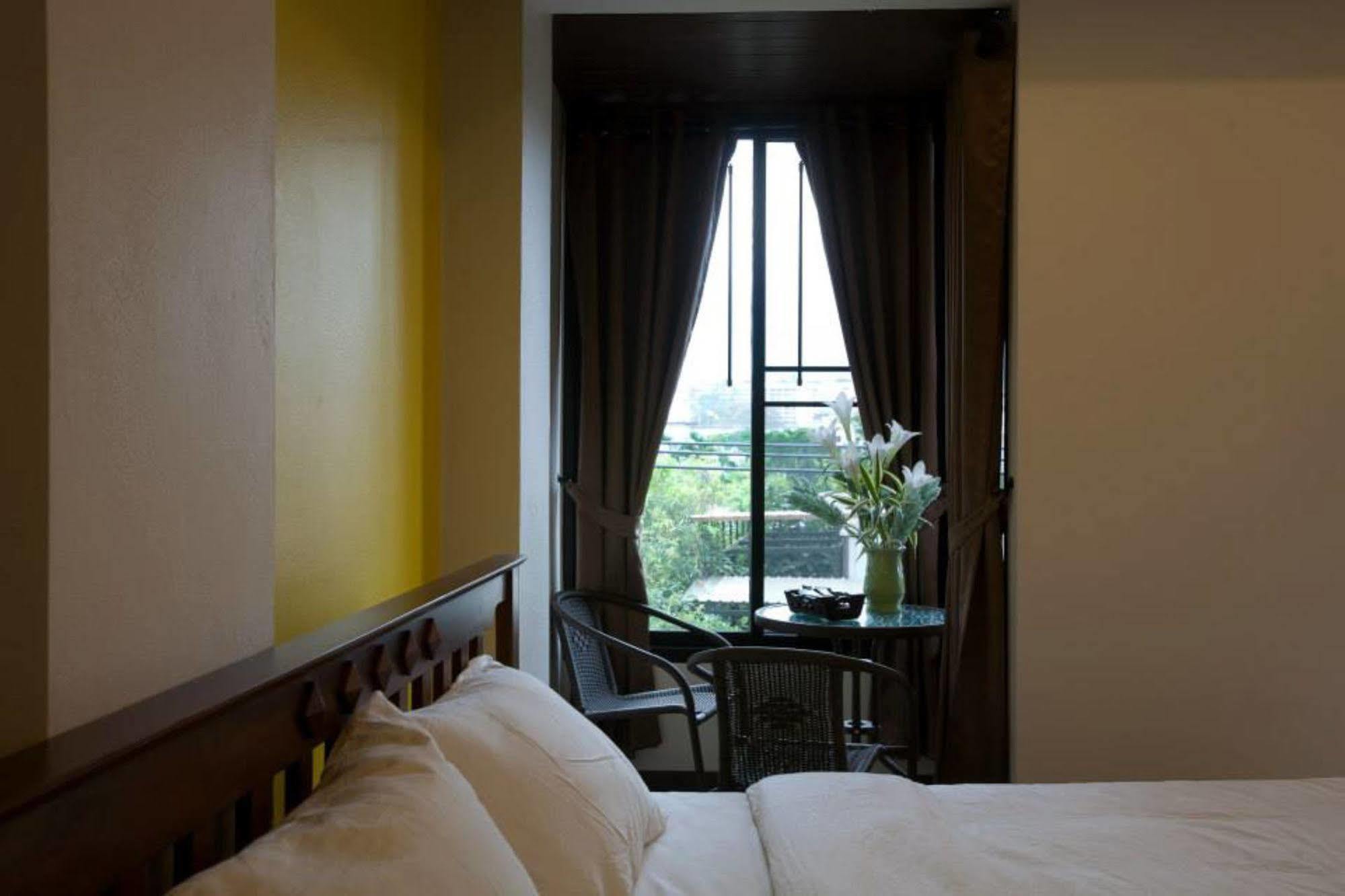 Oyo 233 Sunshine House Hotel Чиангмай Екстериор снимка