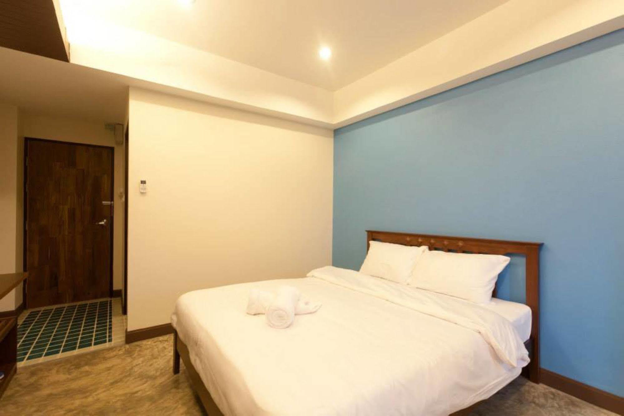 Oyo 233 Sunshine House Hotel Чиангмай Екстериор снимка