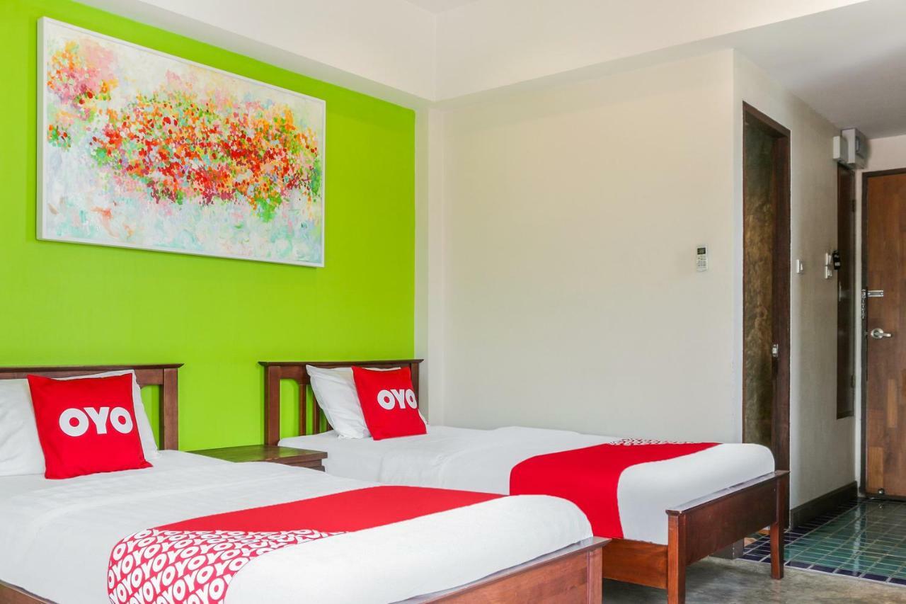 Oyo 233 Sunshine House Hotel Чиангмай Екстериор снимка