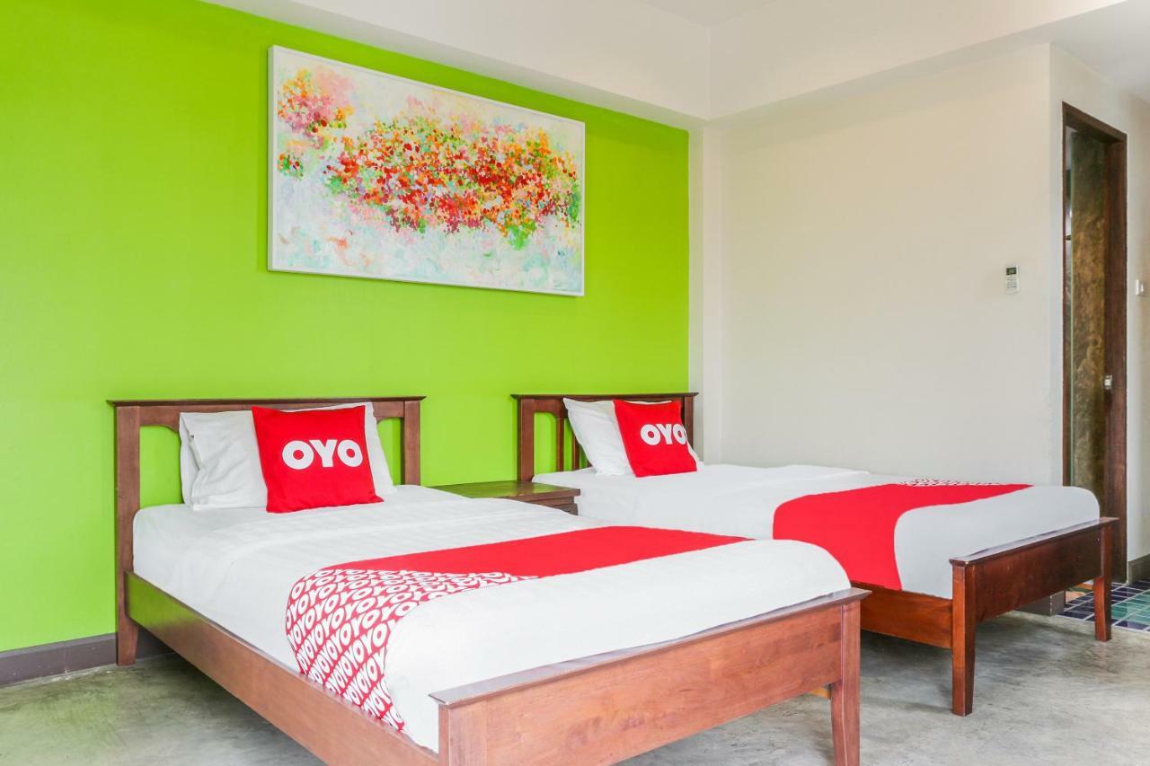 Oyo 233 Sunshine House Hotel Чиангмай Екстериор снимка