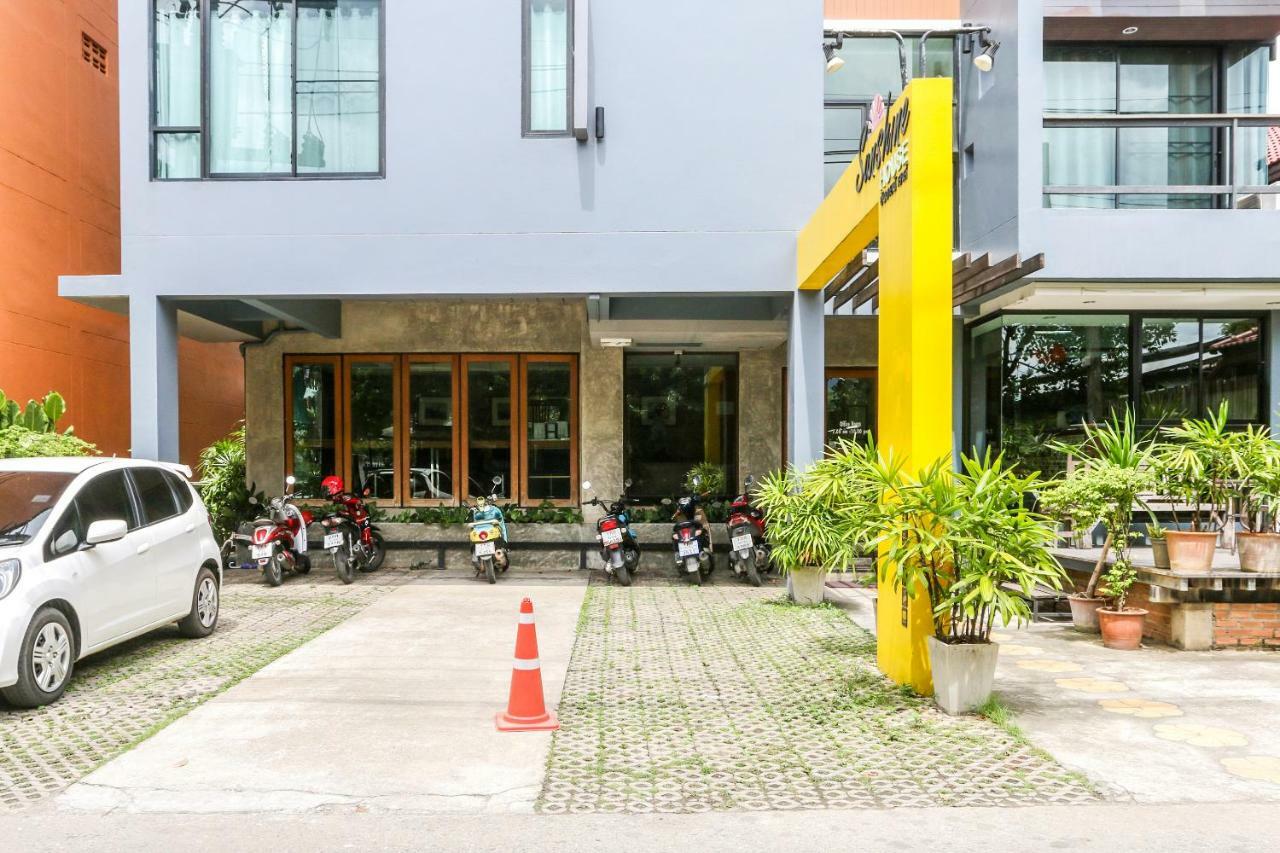 Oyo 233 Sunshine House Hotel Чиангмай Екстериор снимка